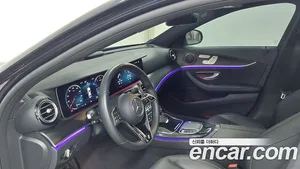 Mercedes-Benz E-Class, 2023 — миниатюра 9