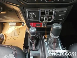 Jeep Wrangler, 2021 — миниатюра 11