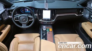 Volvo V60, 2023 — миниатюра 7