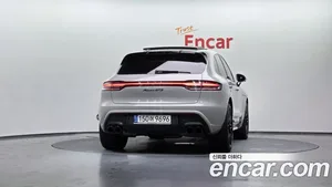 Porsche Macan, 2022 — миниатюра 3