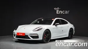 Porsche Panamera, 2019 — миниатюра 1