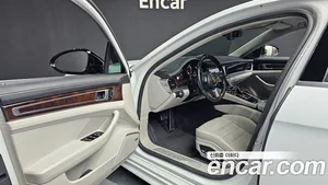 Porsche Panamera, 2019 — миниатюра 10