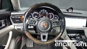 Porsche Panamera, 2019 — миниатюра 13