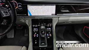 Porsche Panamera, 2019 — миниатюра 15