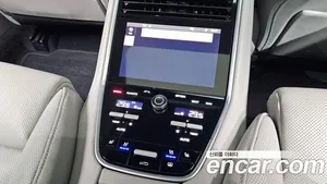 Porsche Panamera, 2019 — миниатюра 18