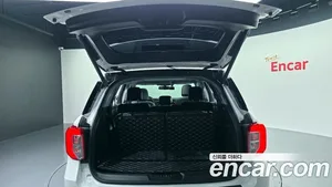 Ford Explorer, 2021 — миниатюра 20