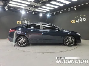 Hyundai Avante, 2018 — миниатюра 6