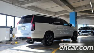 Cadillac Escalade, 2023 — миниатюра 2