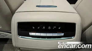 Cadillac Escalade, 2023 — миниатюра 19