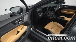 Volvo V60, 2021 — миниатюра 11
