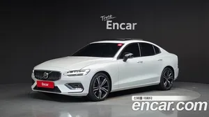 Volvo S60, 2022 — миниатюра 1