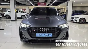 Audi e-tron, 2022 — миниатюра 2