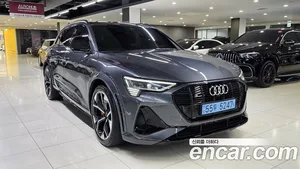 Audi e-tron, 2022 — миниатюра 3