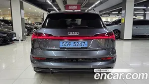 Audi e-tron, 2022 — миниатюра 4