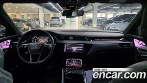 Audi e-tron, 2022 — миниатюра 8
