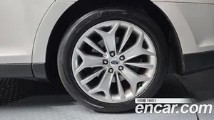 Ford Taurus, 2017 — миниатюра 5