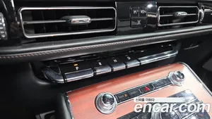 Lincoln Aviator, 2021 — миниатюра 9