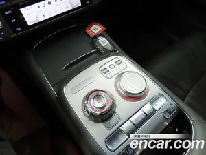 Genesis G90, 2025 — миниатюра 13