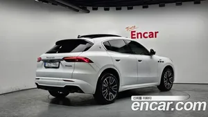 Maserati Grecale, 2023 — миниатюра 2