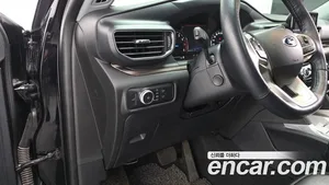 Ford Explorer, 2022 — миниатюра 13