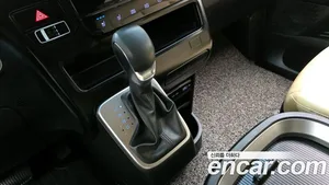 Hyundai Staria, 2023 — миниатюра 9