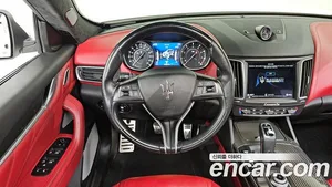 Maserati Levante, 2020 — миниатюра 13