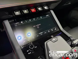 Lamborghini Urus, 2025 — миниатюра 11