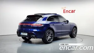 Porsche Macan, 2022 — миниатюра 2
