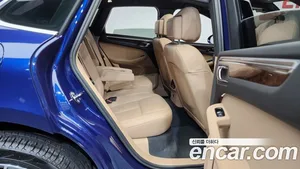 Porsche Macan, 2022 — миниатюра 12