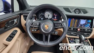 Porsche Macan, 2022 — миниатюра 13