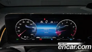 Mercedes-Benz GLB-Class, 2024 — миниатюра 8