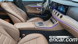 Mercedes-Benz E-Class, 2023 — миниатюра 9
