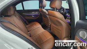 Mercedes-Benz E-Class, 2023 — миниатюра 10