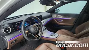Mercedes-Benz E-Class, 2023 — миниатюра 13