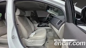 Kia Carnival, 2017 — миниатюра 10