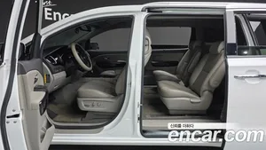 Kia Carnival, 2017 — миниатюра 16
