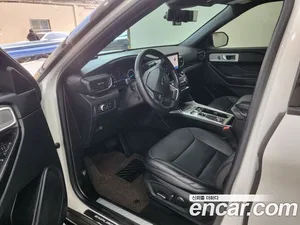 Ford Explorer, 2020 — миниатюра 8