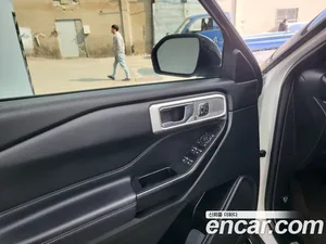 Ford Explorer, 2020 — миниатюра 9