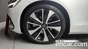 Volvo S60, 2024 — миниатюра 5