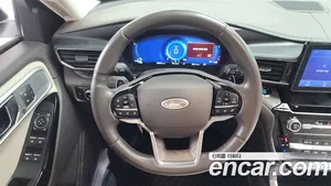 Ford Explorer, 2021 — миниатюра 13