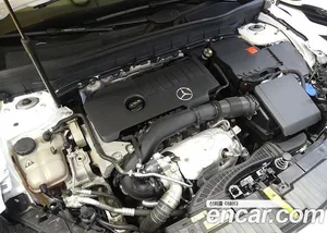Mercedes-Benz GLB-Class, 2023 — миниатюра 6