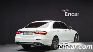 Mercedes-Benz E-Class, 2022 — миниатюра 2