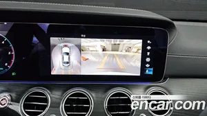 Mercedes-Benz E-Class, 2022 — миниатюра 13