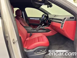 Porsche Cayenne, 2022 — миниатюра 10