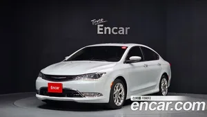 Chrysler 200, 2015 — миниатюра 1