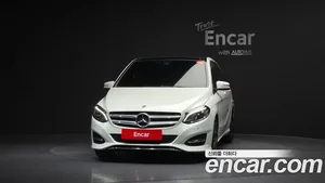 Mercedes-Benz B-Class, 2018 — миниатюра 3