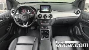Mercedes-Benz B-Class, 2018 — миниатюра 7