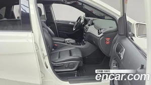 Mercedes-Benz B-Class, 2018 — миниатюра 11