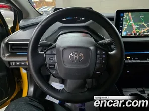 Toyota Prius, 2023 — миниатюра 13