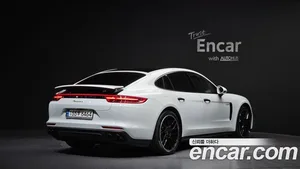 Porsche Panamera, 2018 — миниатюра 2